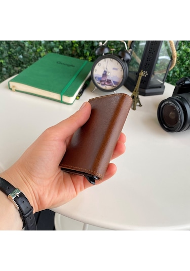 Modica® Lizbon - Hakiki Deri Mekanizmalı Natürel Akıllı Kartlık C