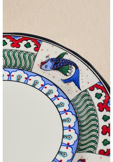 Karaca x Ömür Akkor İznik Balık Pasta Tabağı 21 cm