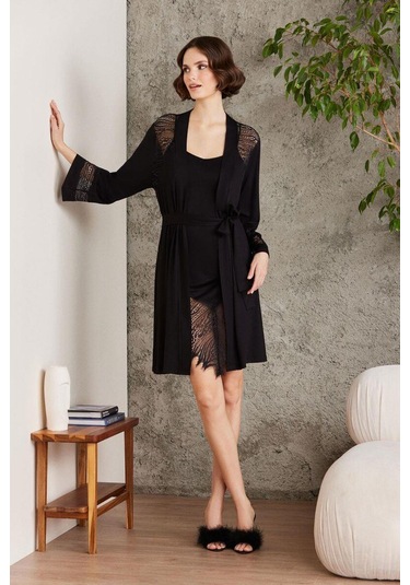 Pierre Cardin 4015 Penye Dantelli Gecelik Ve Sabahlık Takım Siyah Pierre Cardin 4015 Penye Dantelli Gecelik Ve Sabahlık Takım Siyah