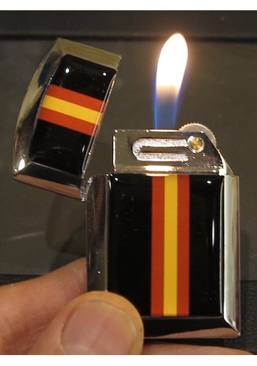 Sigara Tabakası Ve Çakmak Seti-Galatasaray