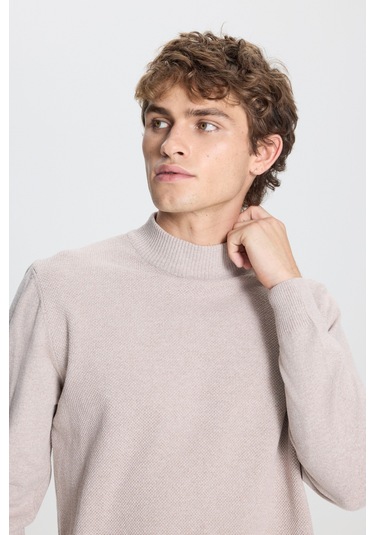 AC&Co / Altınyıldız Classics Erkek Bej Standart Fit Normal Kesim Yarım Balıkçı Yaka Hafif Salaş Pamuklu Triko 4A4921100008BEJL Bej AC&Co / Altınyıldız Classics Erkek Bej Standart Fit Normal Kesim Yarım Balıkçı Yaka Hafif Salaş Pamuklu Triko 4A4921100008BEJL Bej