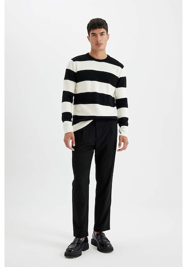 DeFacto Standart Fit Normal Kesim Bisiklet Yaka Çizgili Triko Kazak D1968AX24AUBK81