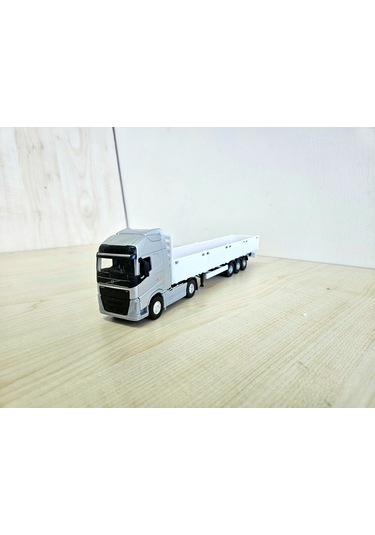 1/64 Ölçek Volvo Fh4 Sal Dorseli Tır Maketi 25 Cm Boy