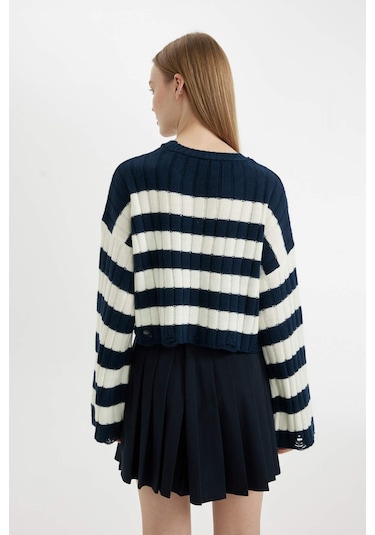 Defacto Regular Fit Çizgili Bisiklet Yaka Crop Triko Kazak A8152ax24wnnv135 Lacivert