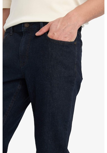 Defacto Pedro Slim Fit Dar Kalıp Normal Bel Dar Paça Jean Pantolon E8853ax25spnm34 Mavi Defacto Pedro Slim Fit Dar Kalıp Normal Bel Dar Paça Jean Pantolon E8853ax25spnm34 Mavi