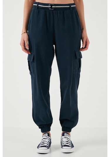 Lela Pamuklu Standart Fit Normal Bel Lastikli Paça Kemerli Jogger Bayan Pantolon 668Yp5045 Lacivert