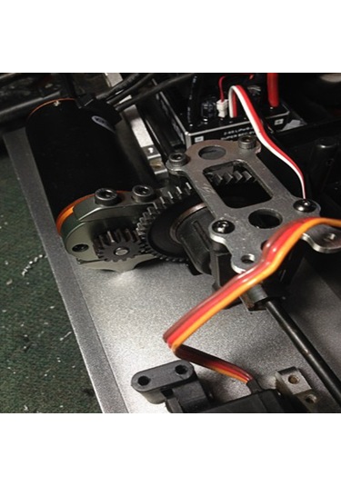 Youtek Kyosho Mp10 Hsp Hobao Fs İçin Metal-plastik Motor Tutucu, 1/8 Rc Araba Offroad Kamyon Nitro Değişken Vitesli Brushless Motor Montaj Seti