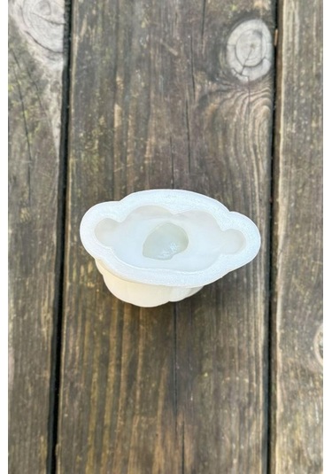 Juli Çiçekli Göz Bandı Takan Tekli Silikon Mum Kalıbı