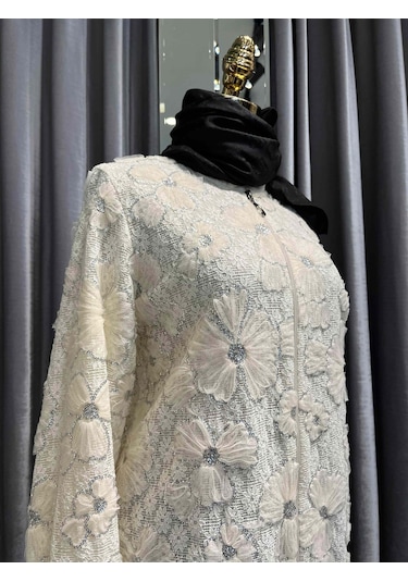 Selinada Güpürlü Giyçık - Ekru - 42 Ekru