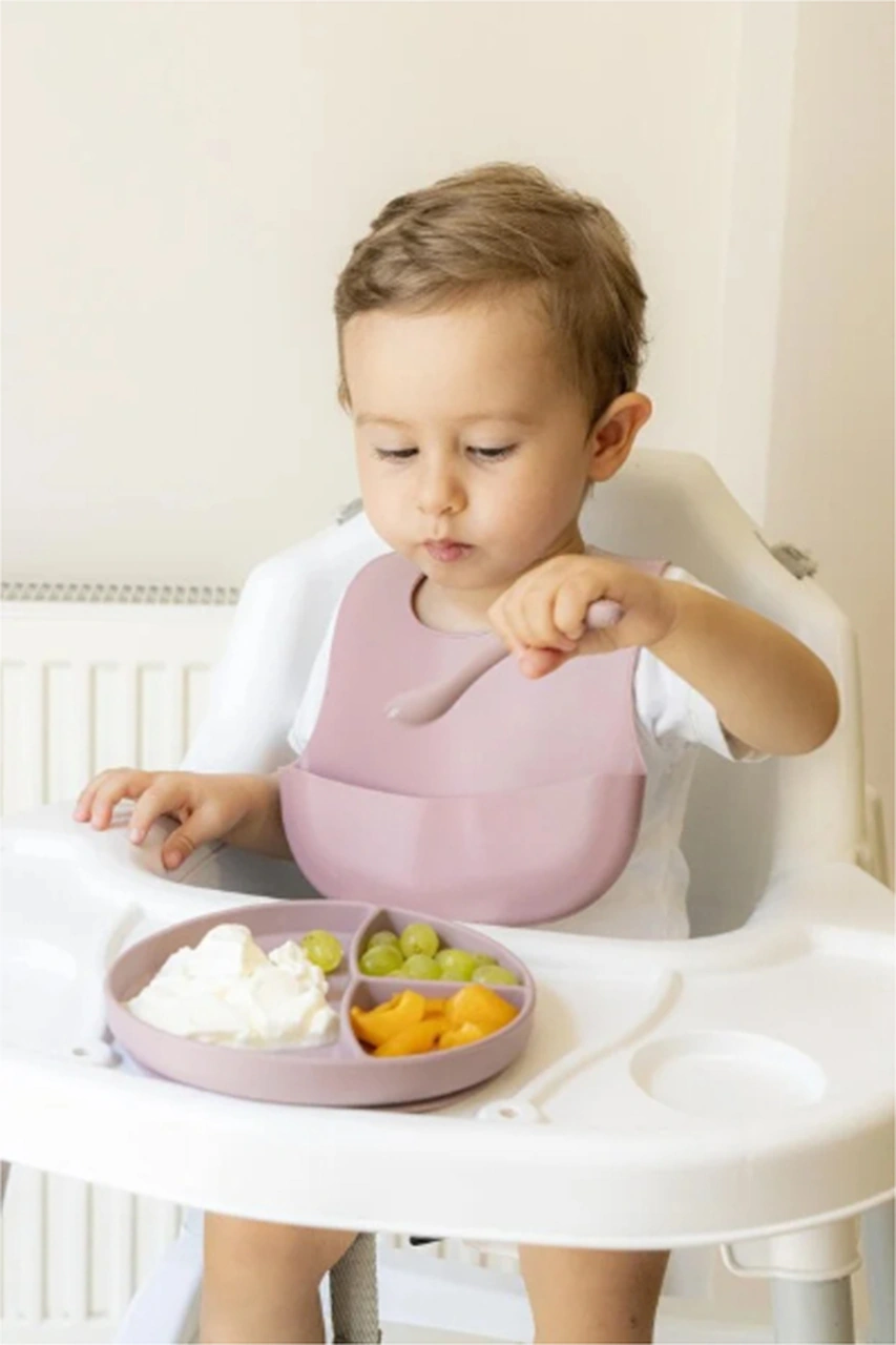 Pembe 3 Lü Silikon Yemek Seti Önlük + Diş Kaşıyıcılı Kaşık + Vakumlu Tabak Pembe