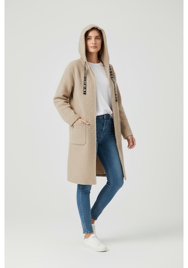 Kadın Üstten Cepli Kapüşonlu Önü Fermuarlı Kaşe Hırka Vizon