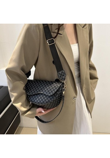 Siyah Yogodlns Kadın Eyer Omuzdan Askili Çanta Taşınabilir Kadın Debriyaj Çanta Çanta Crossbody Çanta Moda Bayanlar Küçük Postacı Çantası Siyah