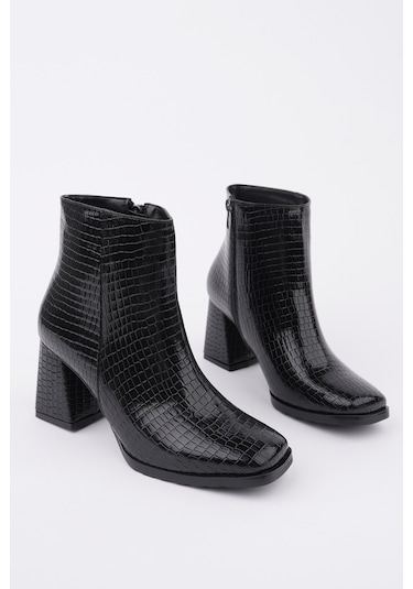 Muggo Divina Küt Burun Kalın Topuklu Fermuarlı Kadın Bot SİYAH RUGAN