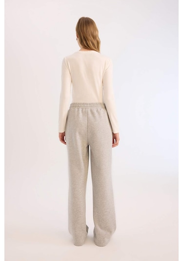 DeFacto Coool Wide Leg Eşofman Altı Beli Lastikli Geniş Bol Paça B3345AX25SPGR210