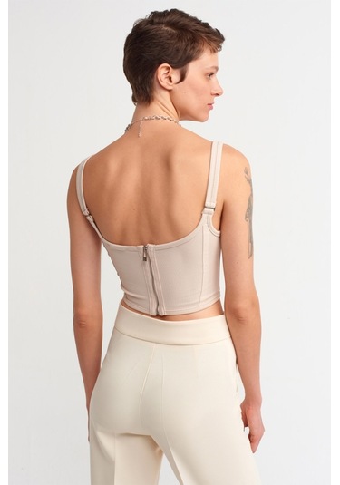 Dilvin Bej Korse Top 001