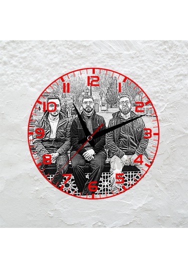 Kişiye Özel Karakalem Fotoğraflı Cam Duvar Saati - Krem