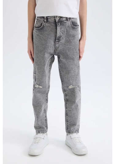 DeFacto Erkek Çocuk Balloon Fit Yırtık Detaylı Düz Paça Jean Pantolon C5707A824WNNM55