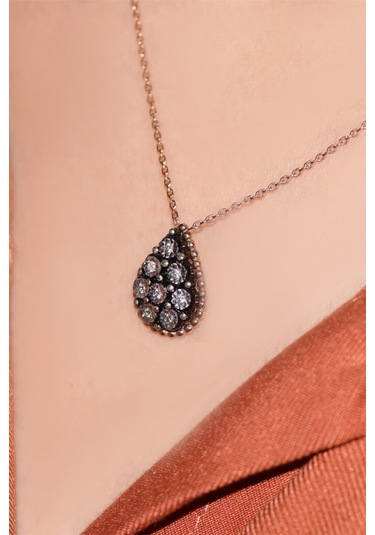 Damla Model Elmas Kolye