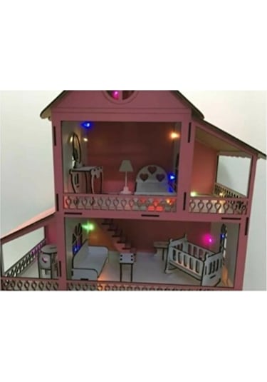 Ahşap 60 CM Bebekli Oyun Evi Işıklı Bahçeli Eşyalar Dahil Yapıştı