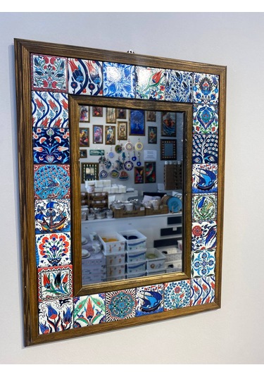 El Yapımı Seramik Ve Ahşap Malzeme İle Çerçeve Edilmiş Ayna 36cmx36cm