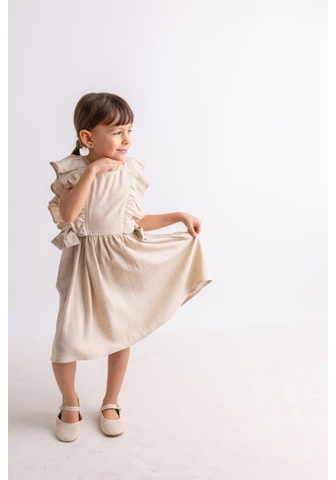 Oliventhekid Yanları Bağcıklı Kolsuz Fırfırlı Keten Sırtı Düğmeli Kız Çocuk Elbise Bej Bej