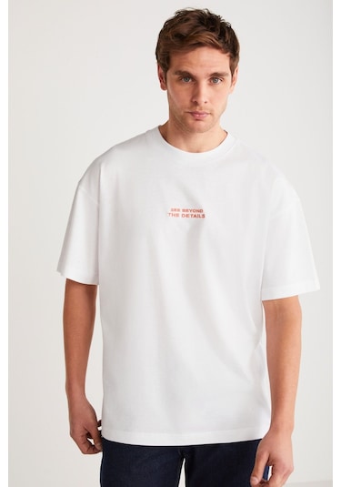 Grimelange Vıto Erkek %100 Organik Pamuklu Nakış Yazı Detaylı Oversize Bol Kesim Kısa Kollu Beyaz T-shirt