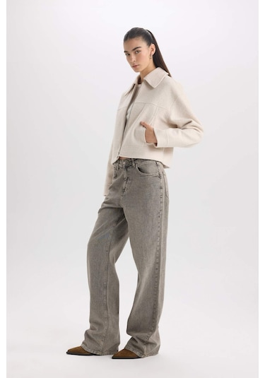 DeFacto Su İtici Regular Kalıp Polo Yaka Fermuarlı Cepli Kısa Kaşe Ceket C0935AX25SPER238 Ekru