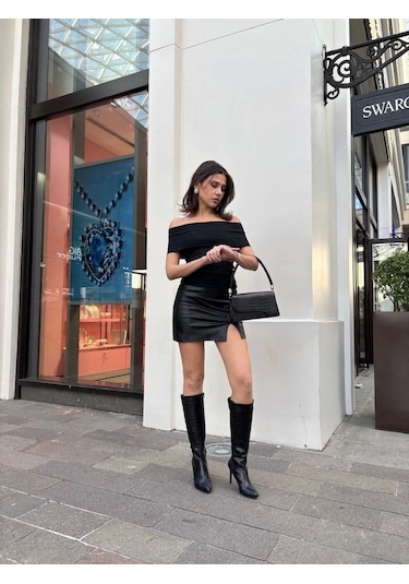 Madonna Yaka Sıfır Kol Bluz Siyah