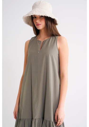 4695 Kadın Eteği Pileli Fermuar Detaylı Uzun Paraşüt Elbise Haki Haki