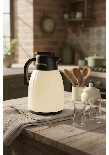 Bernardo Elantra Cam Termos Krem 1 Litre Krem
