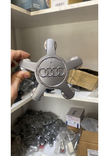 AUDİ A3 JANT AHTAPOT GÖBEĞİ KAPAĞI