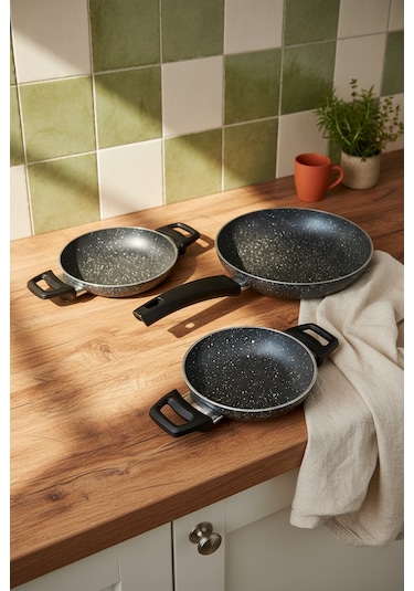 Bernardo Athelas 3 Parça Tava Ve Sahan Seti Siyah 16-18-24 Cm Siyah