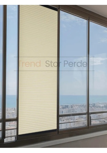 Krem Honeycomb Plise %100 Isı Ve Işık Geçirmez Katlanır Cam Balkon Perdesi - Salon Perdesi-002 Krem