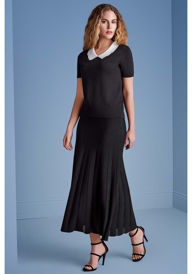 Evaze Siyah Triko Etek Siyah