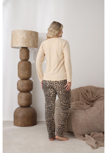 Lindros Kadın Pamuk'lu Düğme Yaka Raporlu İnterlok Kışlık Pijama Takımı 06043 - 1 Adet Ekru