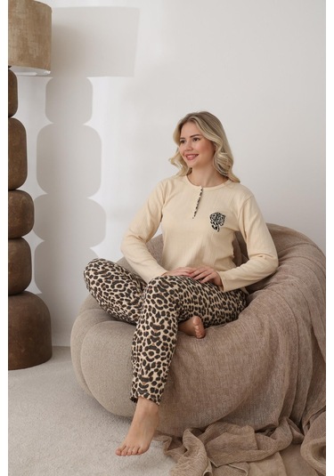 Lindros Kadın Pamuk'lu Düğme Yaka Raporlu İnterlok Kışlık Pijama Takımı 06043 - 1 Adet Ekru