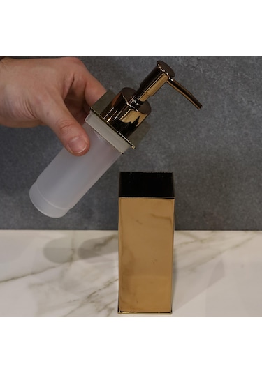 Kobos Kare Banyo Seti Parlak Bakır