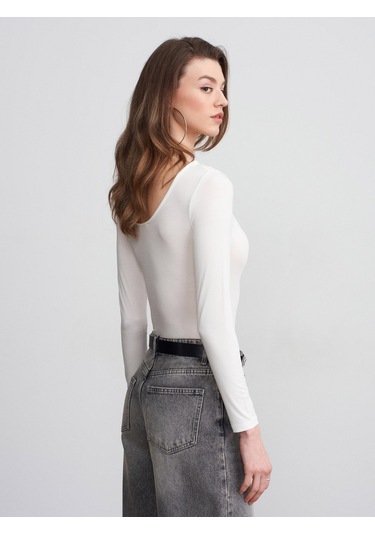 Dilvin 32776 Oval Yaka Bodysuit-ekru