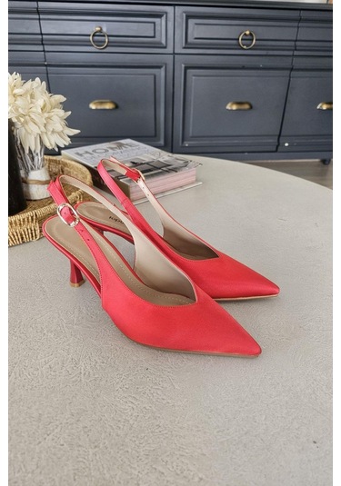 10 44 Topukla Kadın Arkası Açık Kadeh Topuklu Stiletto Abiye Ayakkabı Kırmızı Saten