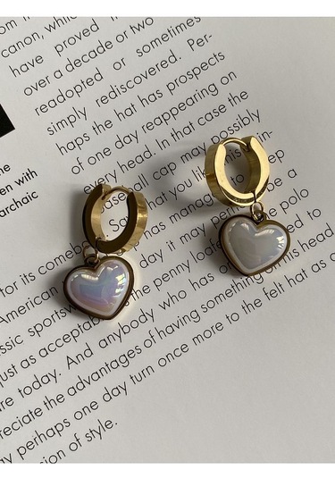 Vintage Kalp Sallantılı Çelik Kararmaz Gold Kaplama Küpe Çifti