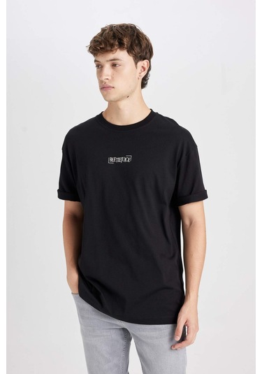 DeFacto %100 Pamuk Beetlejuice (1988) Siyah Boxy Fit Bisiklet Yaka Sırt Baskılı Kısa Kollu Tişört D8514AX24AUBK81 DeFacto %100 Pamuk Beetlejuice (1988) Siyah Boxy Fit Bisiklet Yaka Sırt Baskılı Kısa Kollu Tişört D8514AX24AUBK81