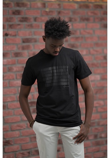Slim Fit Pamuklu Önü Baskılı Sıfır Yaka T-shirt Siyah