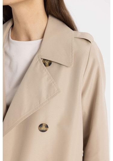 DeFacto Su İtici Mevsimlik Trençkot Kruvaze Yaka Düğmeli Cepli Kemerli Apoletli A0593AX24AUBN425 DeFacto Su İtici Mevsimlik Trençkot Kruvaze Yaka Düğmeli Cepli Kemerli Apoletli A0593AX24AUBN425