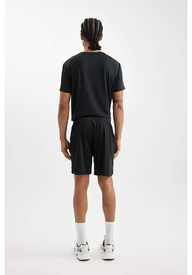 DeFactoFit Standart Fit Normal Kesim Sporcu Kısa Paça Şort C9176AX24AUBK81 Siyah