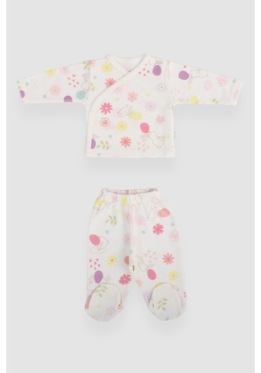 Baskılı Tavşan Desenli 10 Parça Kutulu Hastane Çıkışı Seti Ekru