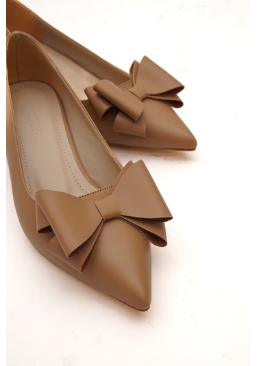 Renata Nude Fiyonklu 4cm Sivri Burun Topuklu Ayakkabı Ten Rengi