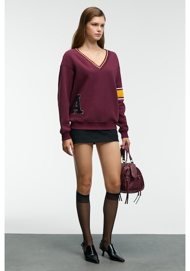 Grımelange Dıvıne Kadın V Yakalı Nakış Ve Patch Detaylı Bordo Sweatshirt Bordo