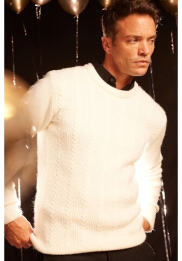 DeFacto Standart Fit Bisiklet Yaka Triko Kazak E1007AX24WNER100 Ekru