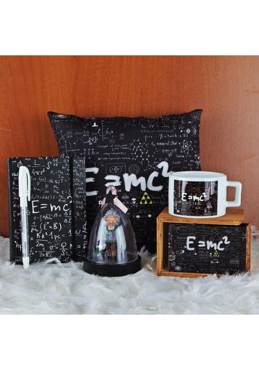 Albert Einstein Set Kalem Defter Puf Yastık Kupa Fanus Biblo