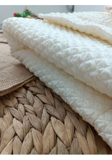 Yenidoğan Kulaklı Şapkalı Düğme Detaylı Fiyonklu Bebek Battaniyesi Kundak Krem Krem